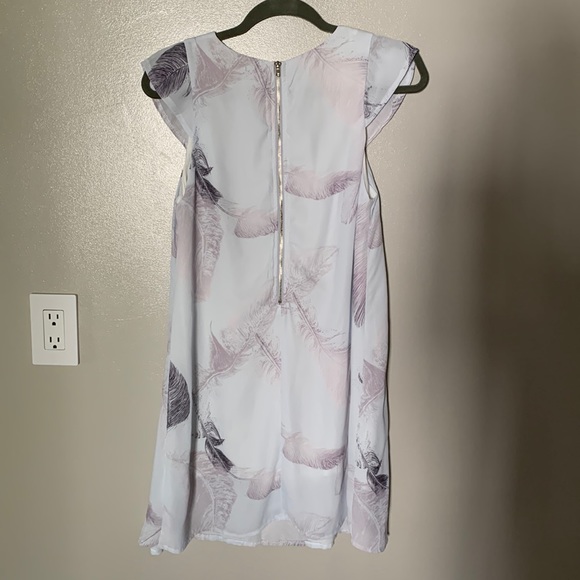 Flowy Dress - Picture 3 of 3